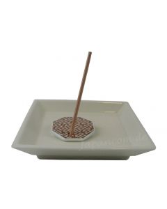 Japanischer Räucherstäbchenhalter Sayagata 3,5 x 3,5 cm auf Räucherschale
